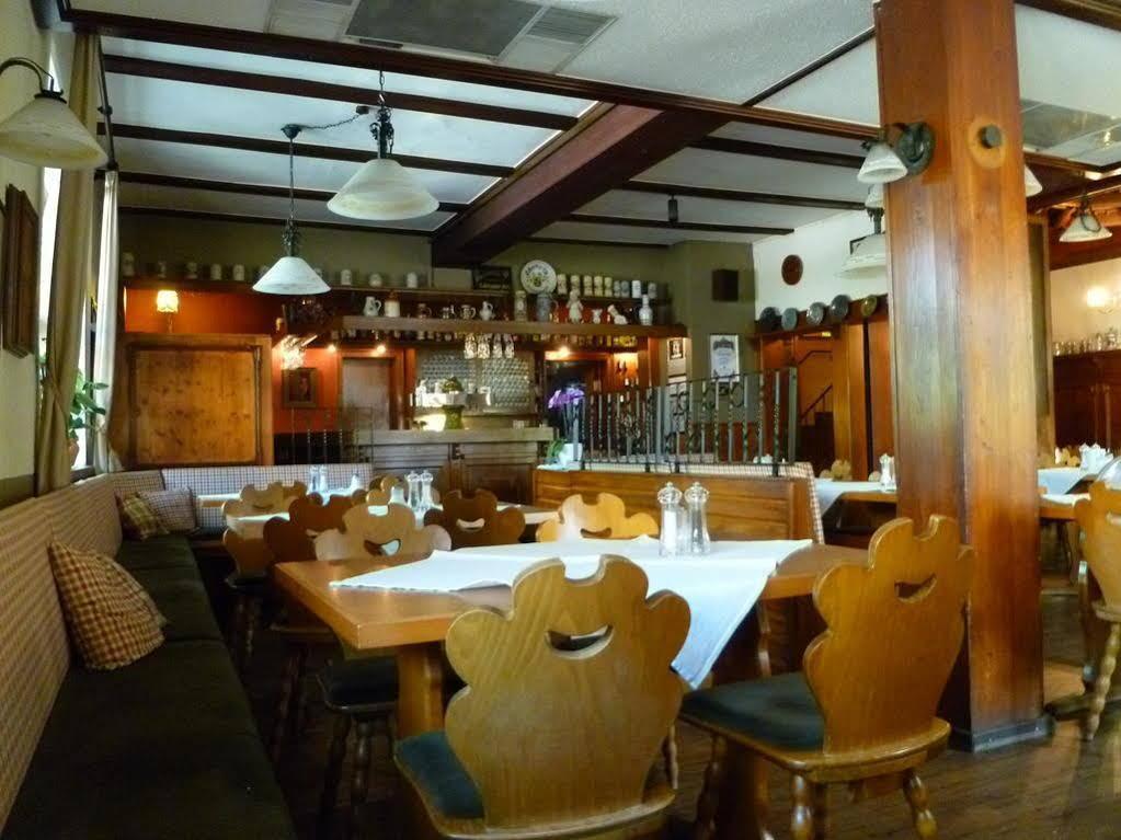 Gasthaus Zum Specht Хёсбах Экстерьер фото